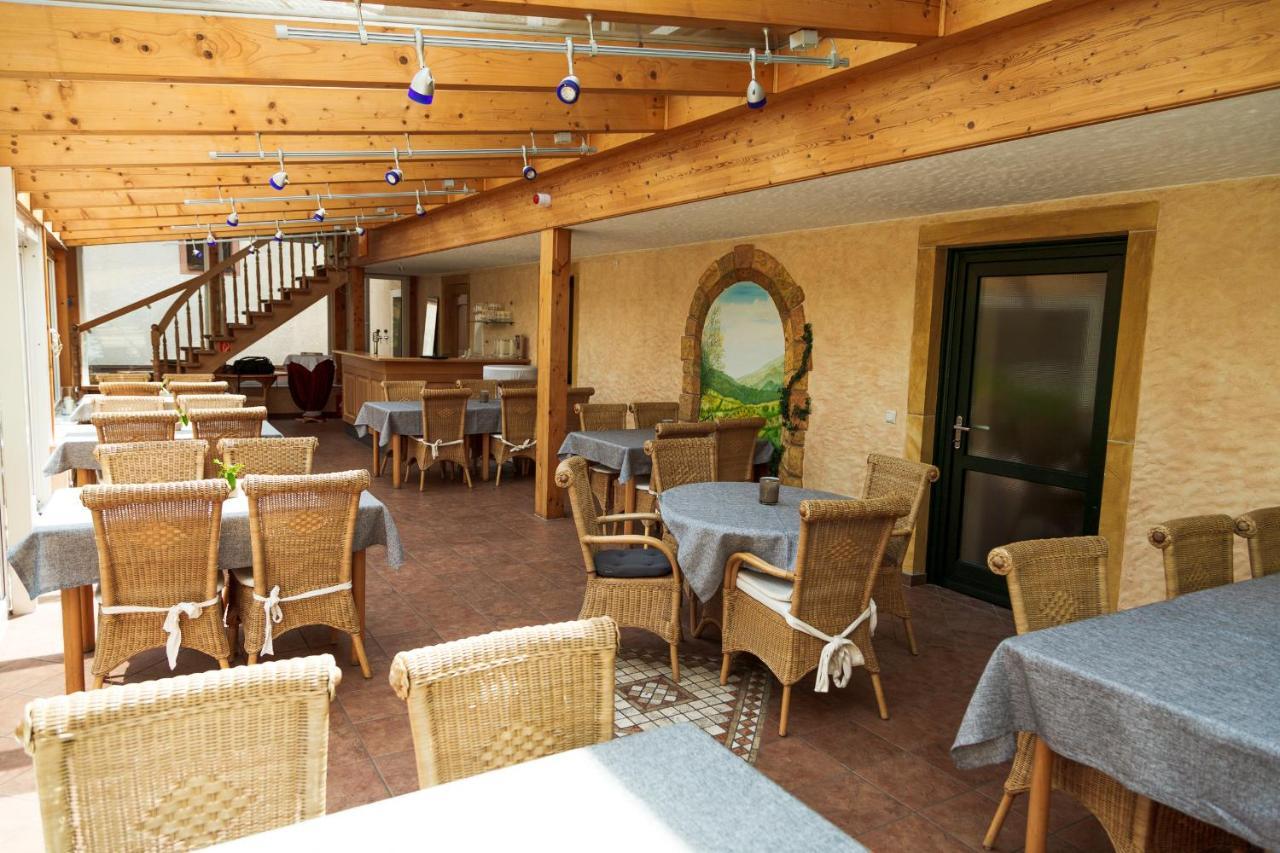 Hotel Fronhof Mettendorf Extérieur photo