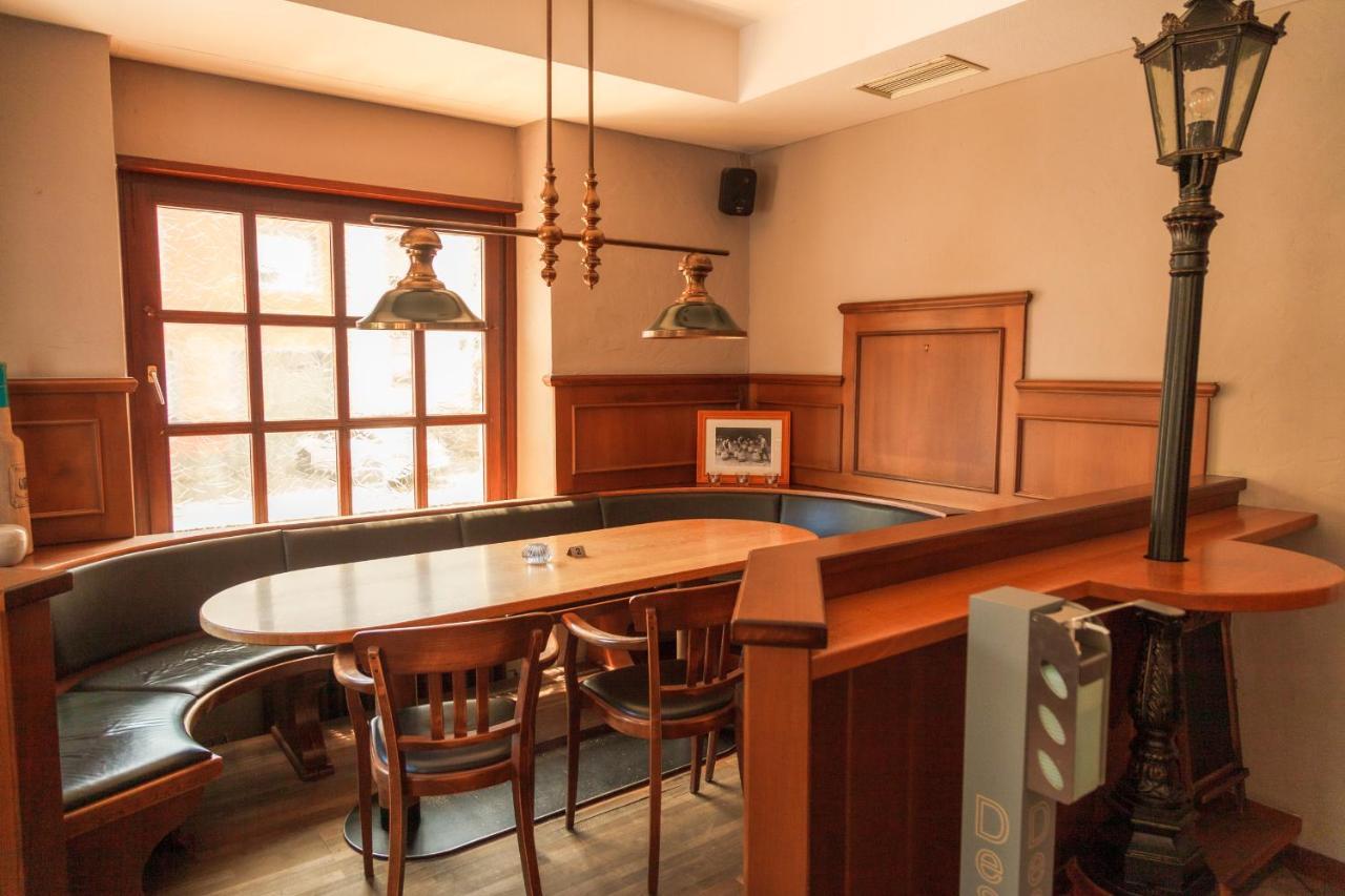 Hotel Fronhof Mettendorf Extérieur photo